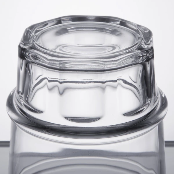 Arcoroc L7339 New York 9.25 Oz. Rocks / Old Fashioned Glass By Arc Cardinal - 24/Case 4 Arcoroc L7339 New York 9.25 Oz. Rocks / Old Fashioned Glass By Arc Cardinal - 24/Case - Image 4