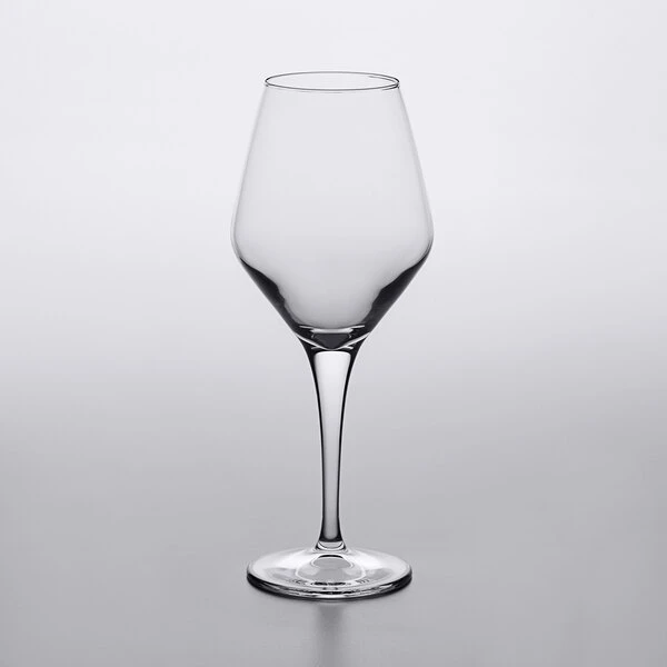 Pasabahce 44561-024 Dream 16.75 Oz. Tall Wine Glass - 24/Case 2 Pasabahce 44561-024 Dream 16.75 Oz. Tall Wine Glass - 24/Case - Image 2
