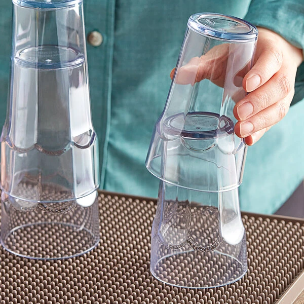 Choice 10 Oz. Clear SAN Plastic Paneled Tumbler - 12/Pack 3 Choice 10 Oz. Clear SAN Plastic Paneled Tumbler - 12/Pack - Image 3