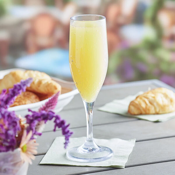 Choice 5.5 Oz. SAN Plastic Champagne Flute 1 Choice 5.5 Oz. SAN Plastic Champagne Flute