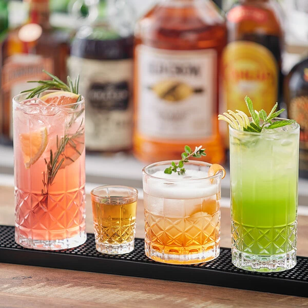 Acopa Evora 11 Oz. Rocks / Old Fashioned Glass - 12/Case 4 Acopa Evora 11 Oz. Rocks / Old Fashioned Glass - 12/Case - Image 4