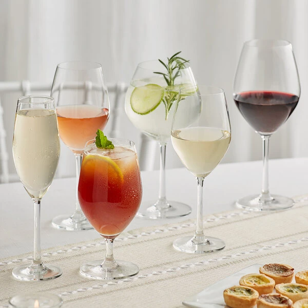 Acopa Elevation 21.5 Oz. Burgundy Wine Glass - 12/Case 4 Acopa Elevation 21.5 Oz. Burgundy Wine Glass - 12/Case - Image 4