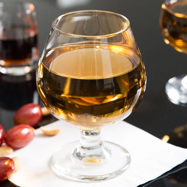 Libbey 3704 Embassy 9.25 Oz. Brandy Glass - 24/Case 1 Libbey 3704 Embassy 9.25 Oz. Brandy Glass - 24/Case