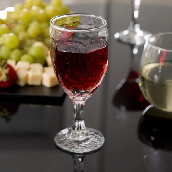 Libbey 3264 Chivalry 8 Oz. Wine Glass - 36/Case 1 Libbey 3264 Chivalry 8 Oz. Wine Glass - 36/Case